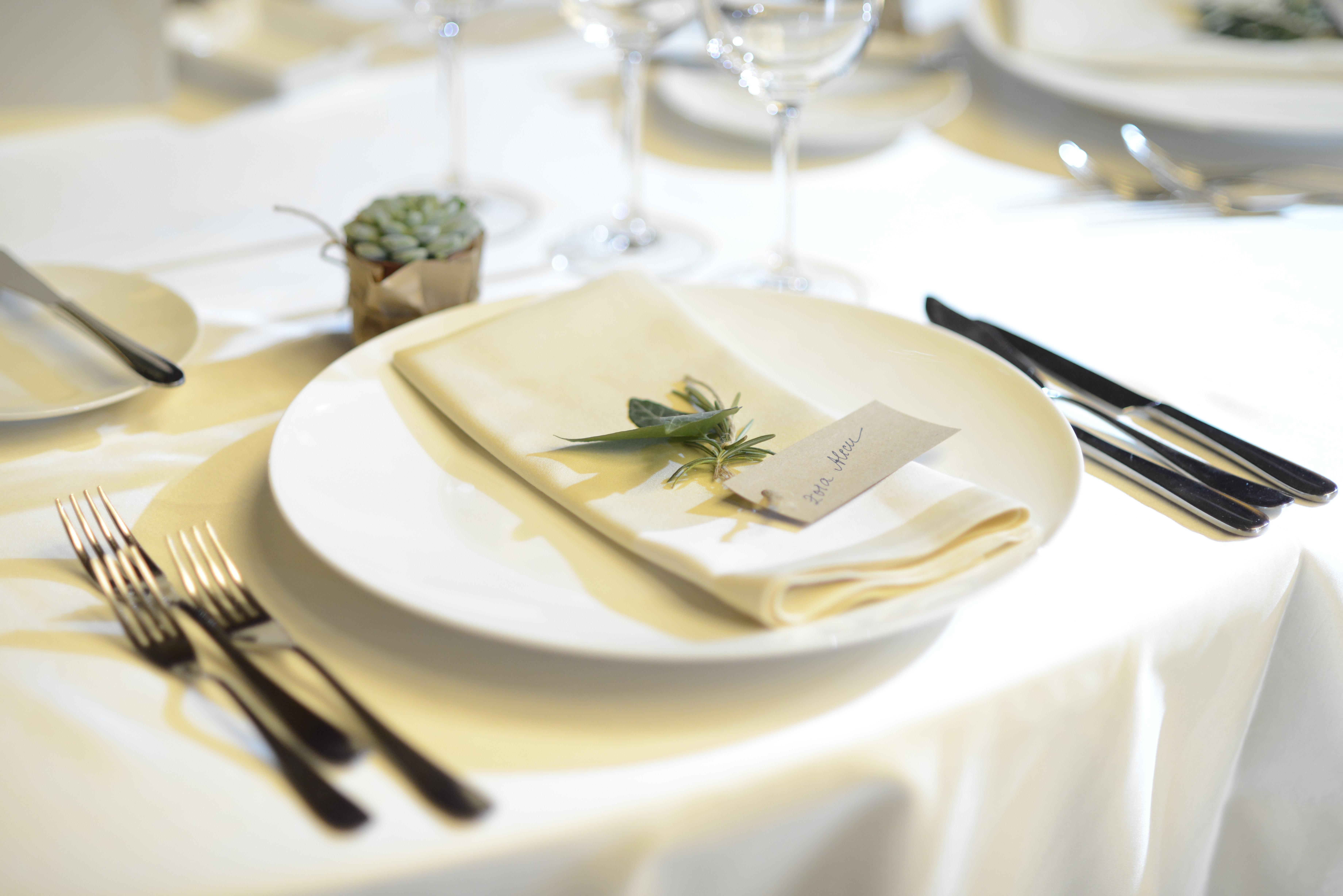 Grand Hotel Bucureşti Exterior foto A place setting