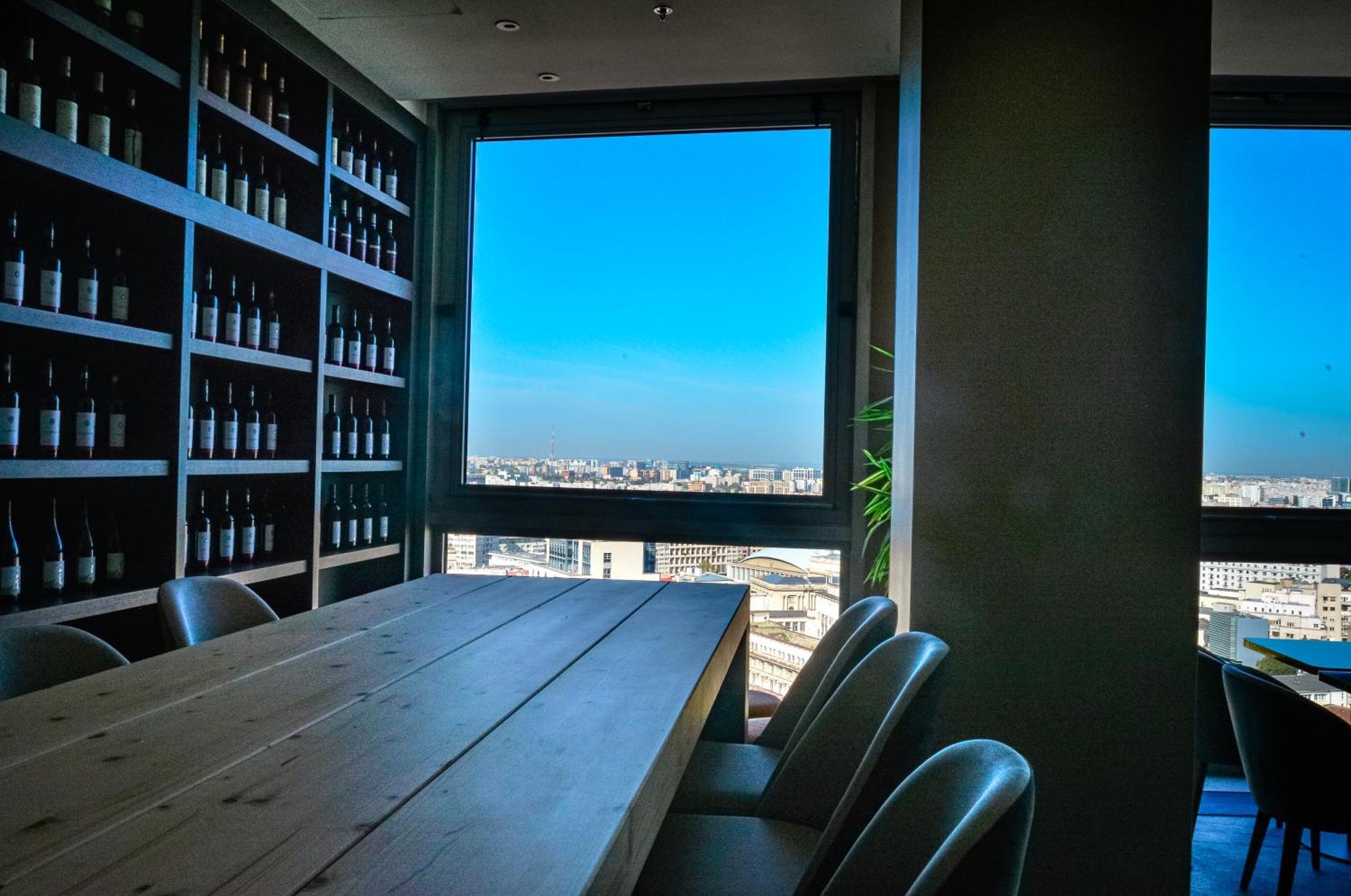 Grand Hotel Bucureşti Exterior foto The Sky Bar